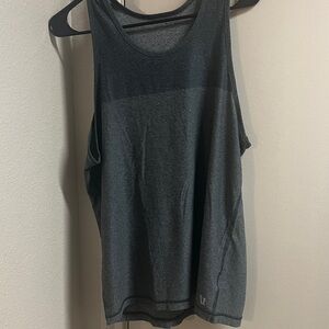 Vuori Men’s Gray Tank Top Classic Sleeveless Design Size M